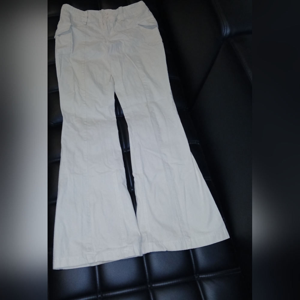 Forver 21 Flared Cargo Pants Light Khaki Size S